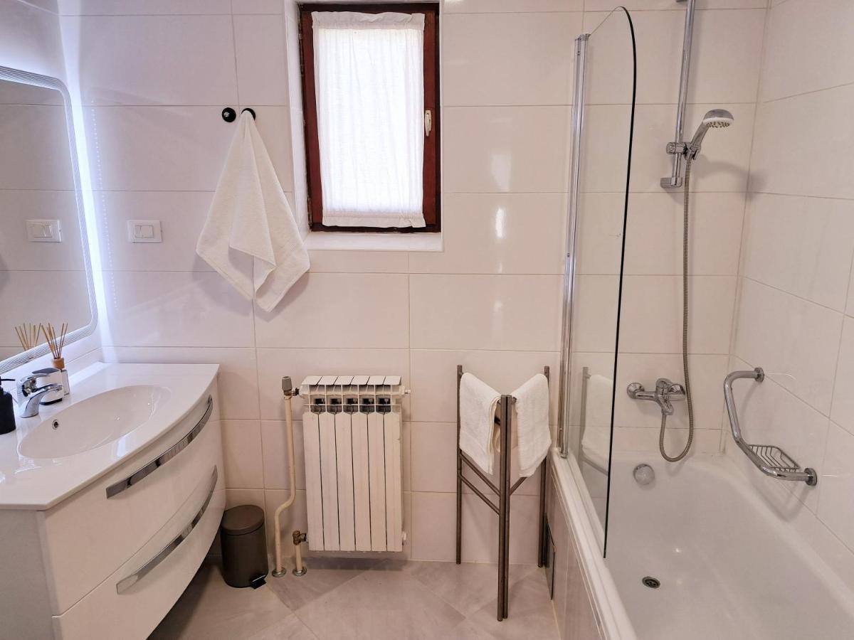 Holiday House Casa Maria 로비니 외부 사진