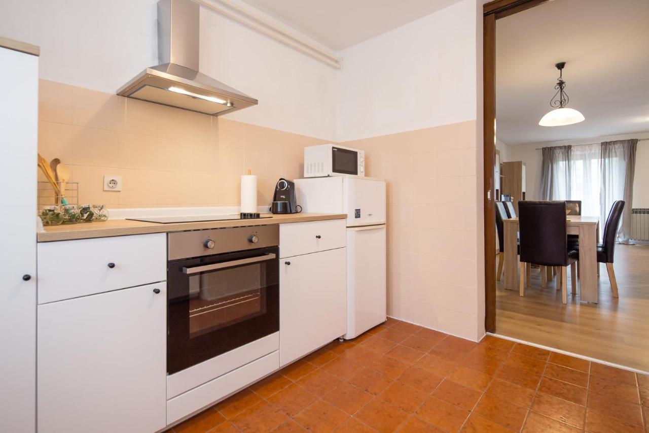 Holiday House Casa Maria 로비니 외부 사진