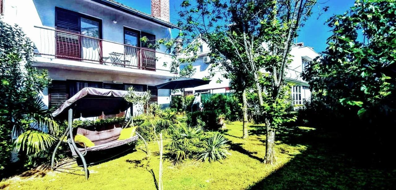 Holiday House Casa Maria 로비니 외부 사진